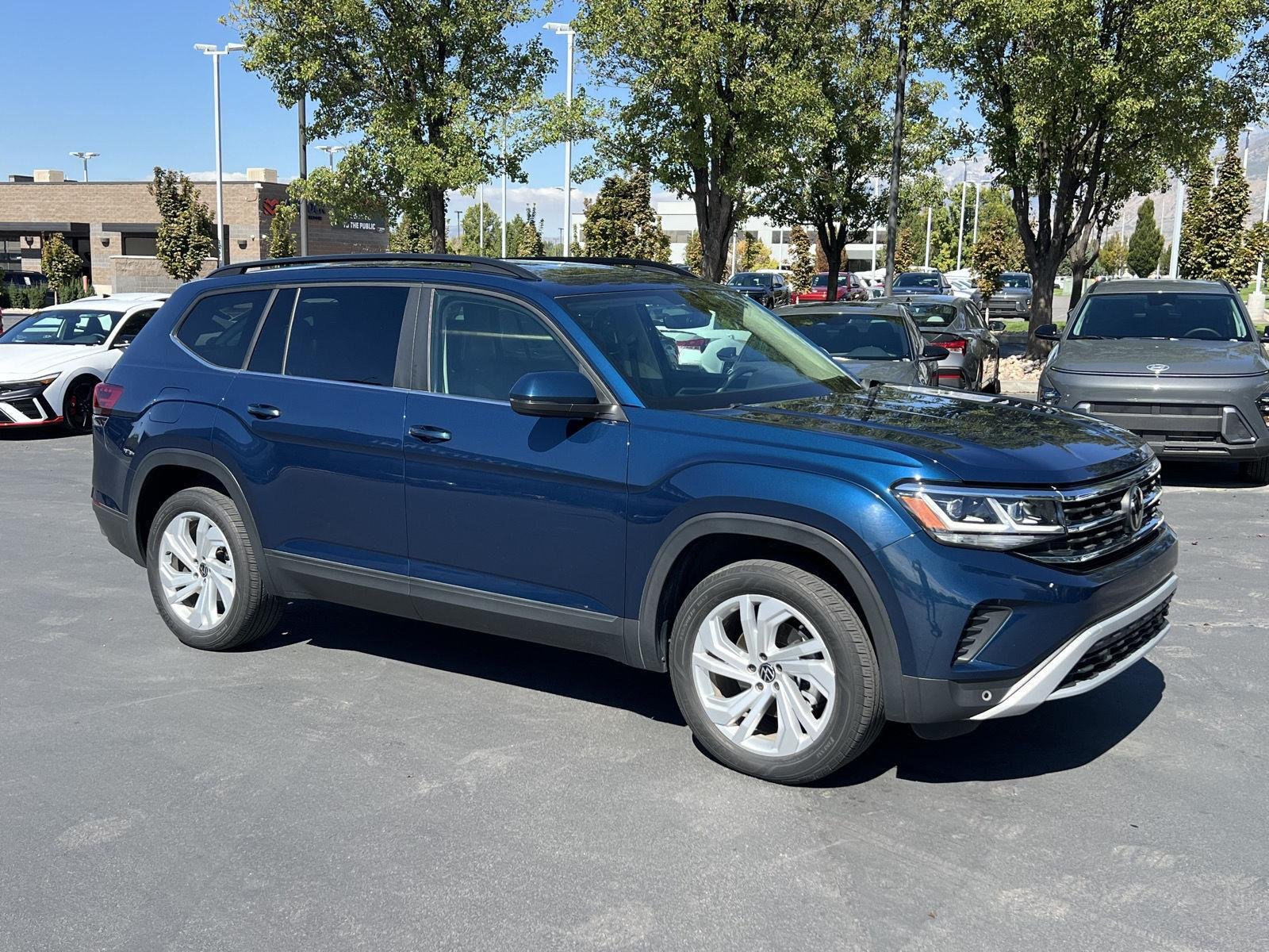 2023 Volkswagen Atlas SE w/Tech - Photo 12