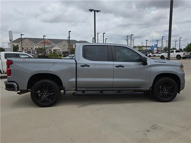 Used 2024 Slate Gray Metallic Chevrolet Custom 4x4 Crew Cab 5.75 ft. box 147.4 in. WB image 4