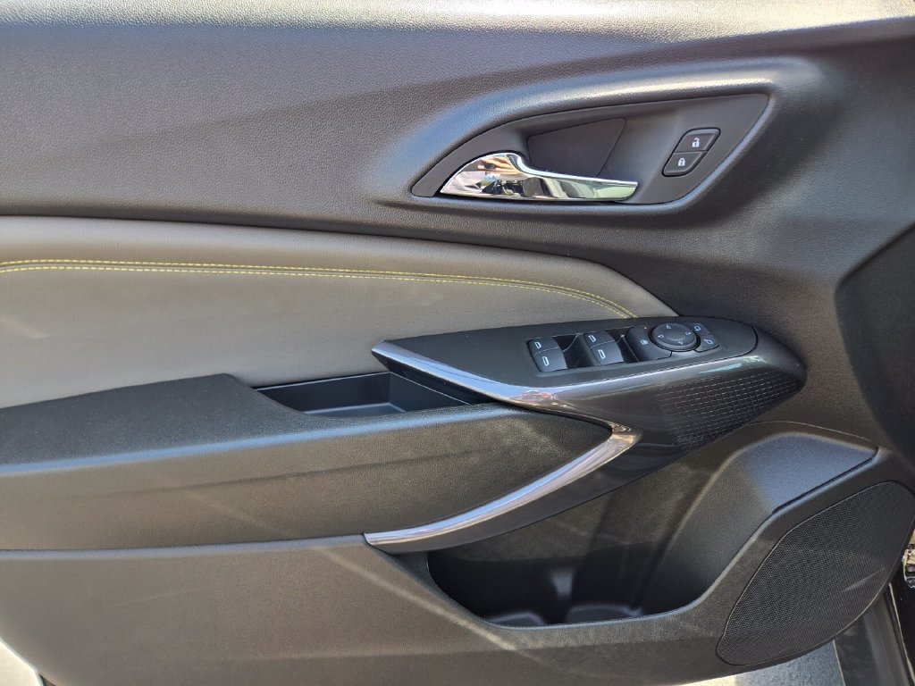2026 Chevrolet Trax Activ - Photo 9