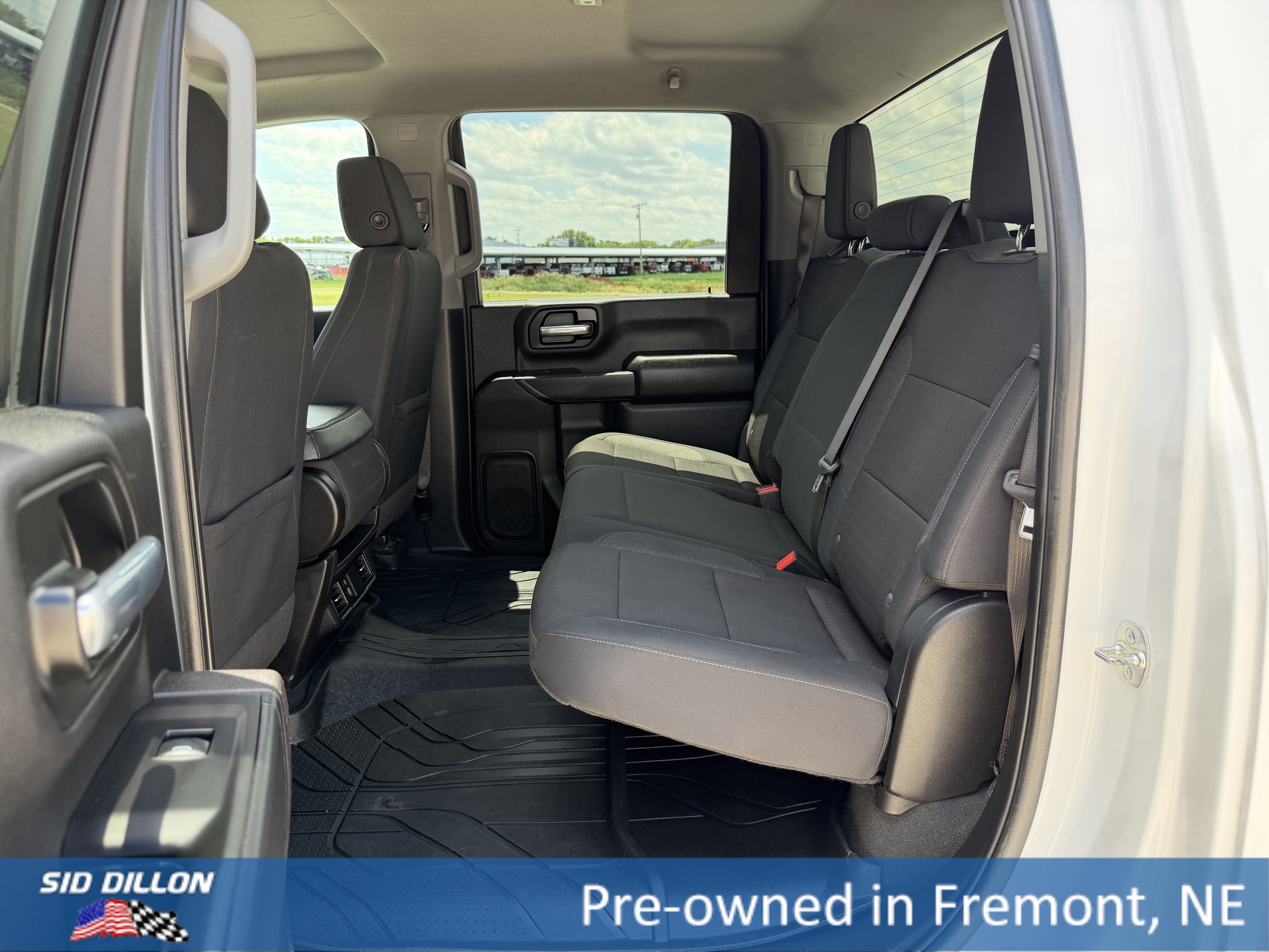 Used 2025 Summit White Chevrolet Custom image 8