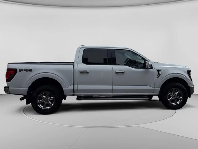 Certified Used 2024 Oxford White Ford XLT image 6