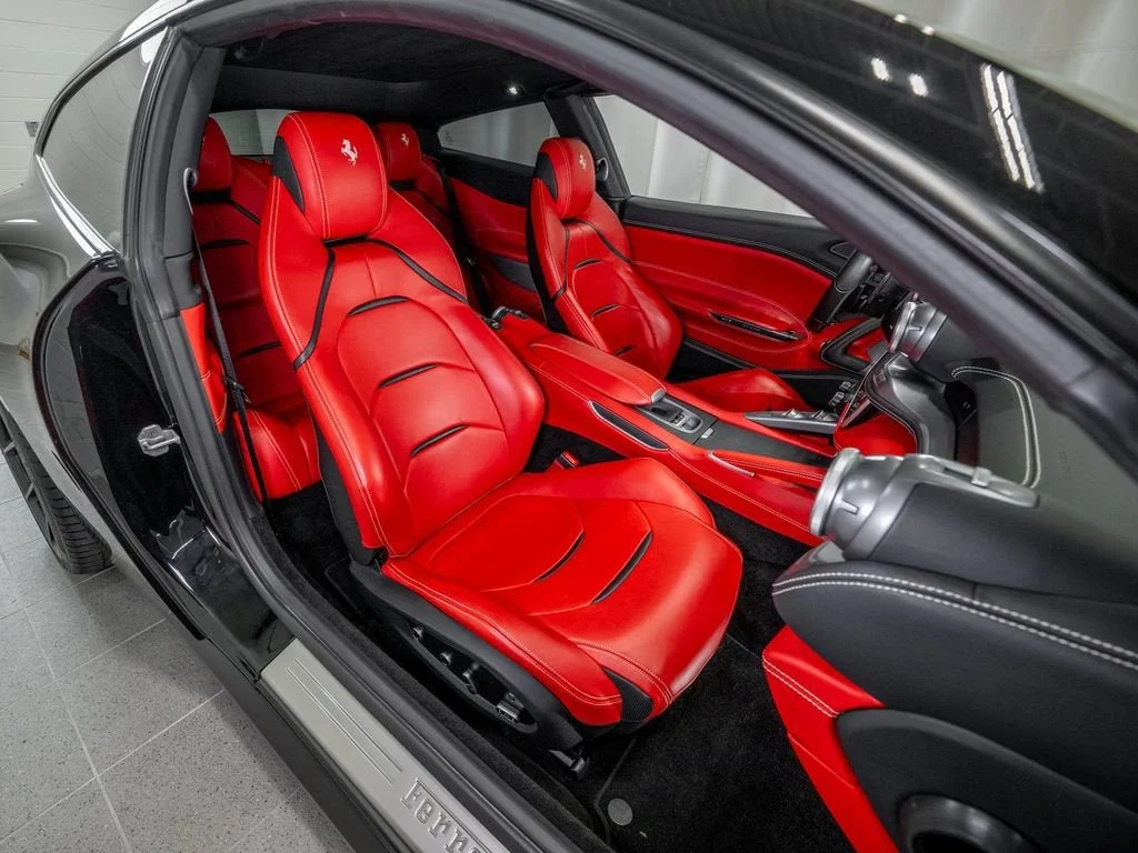 Used 2019 Nero Ferrari V12 image 19