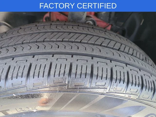 Used 2023 Red Jeep Latitude image 11