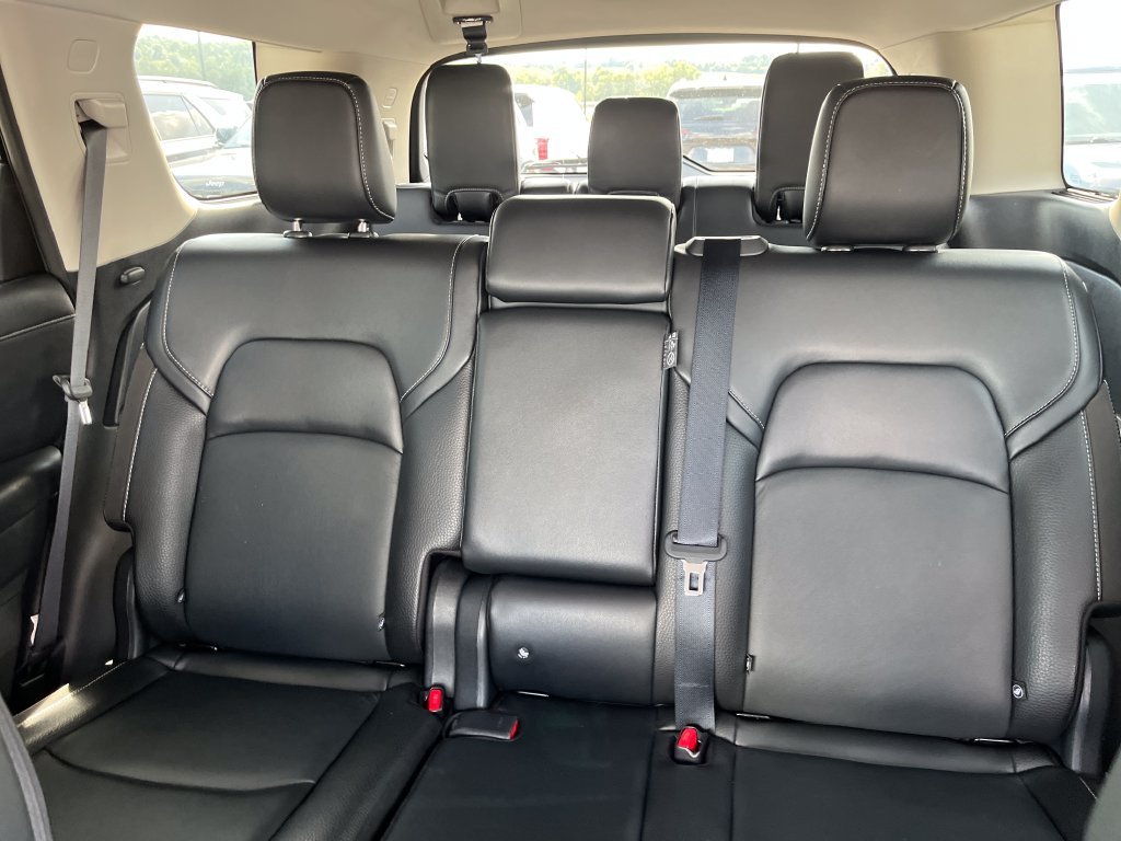 Used 2023 Black Nissan SL image 13
