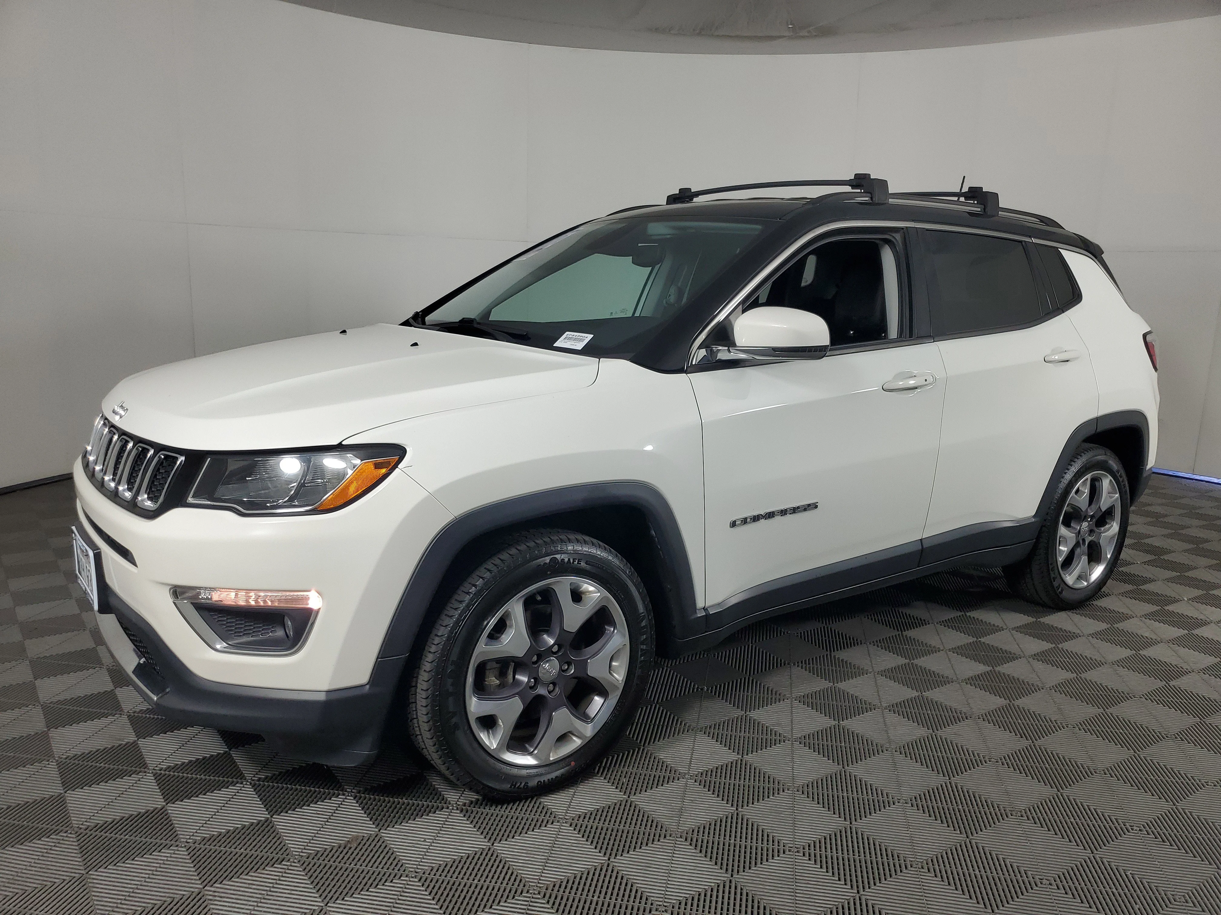 Used 2020 White Clearcoat Jeep Limited image 8