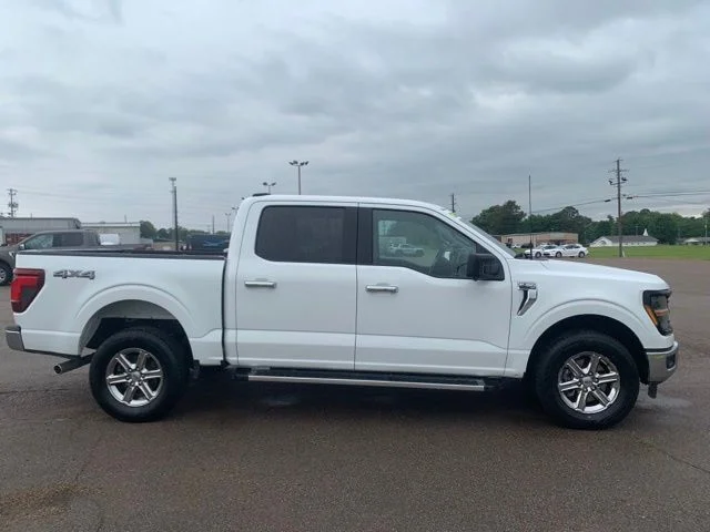 Used 2024 White Ford XLT image 8