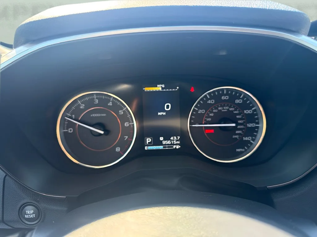Used 2018 Silver Subaru 2.0i Limited image 23