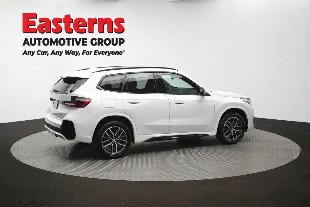 Used 2023 White BMW xDrive28i image 43