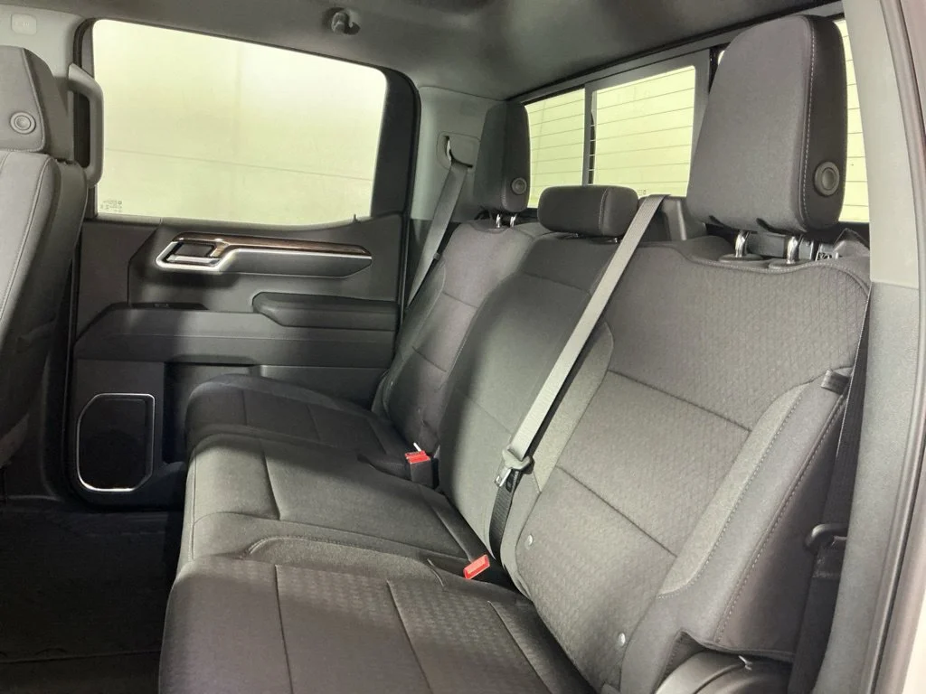 2026 Chevrolet Silverado 1500 LT - Photo 6