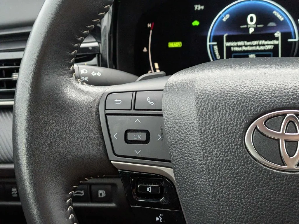 Certified Used 2025 Ocean Toyota SE image 21
