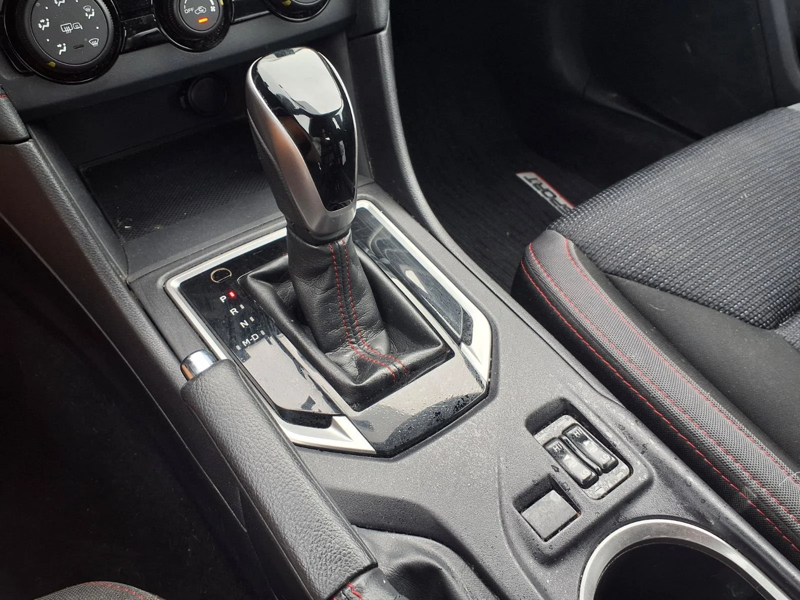 Used 2018 Ice Silver Metallic Subaru Sport image 13