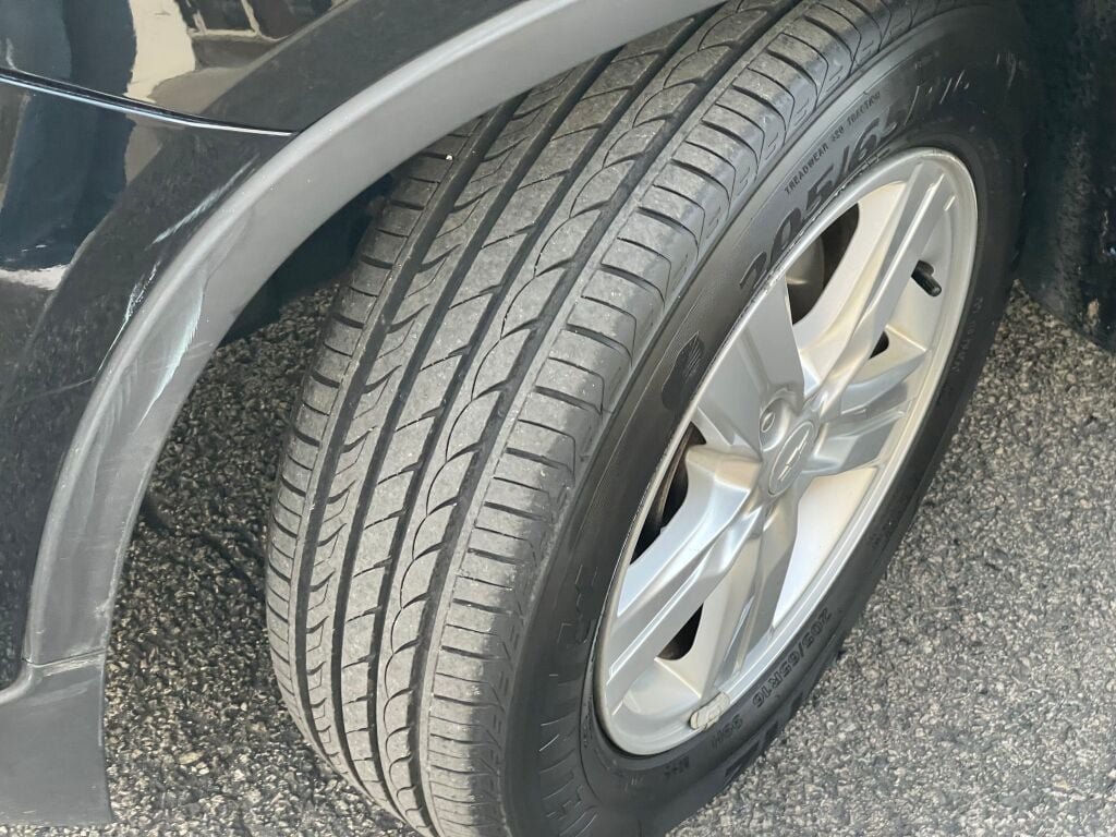 Used 2019 Mosaic Black Metallic Chevrolet LS image 31