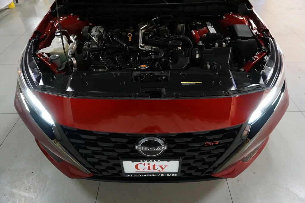 Used 2023 Red Nissan 2.5 SR image 39