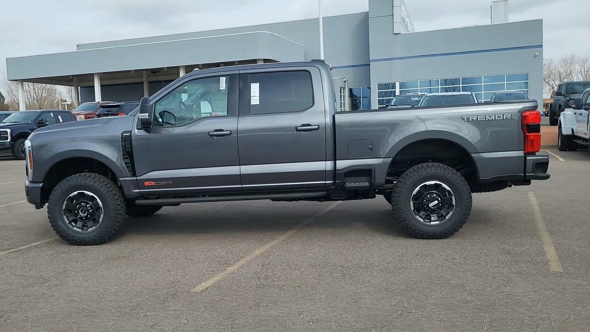 2026 Ford F-250 Super Duty Lariat - Photo 2