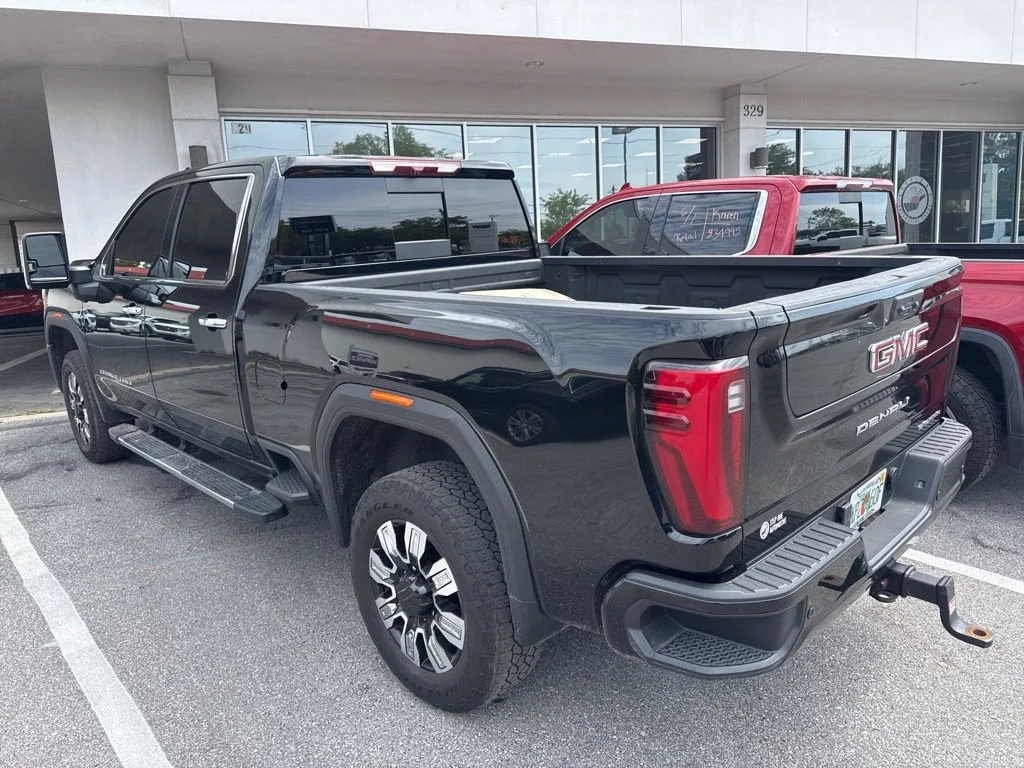 Used 2025 Black GMC Denali image 2