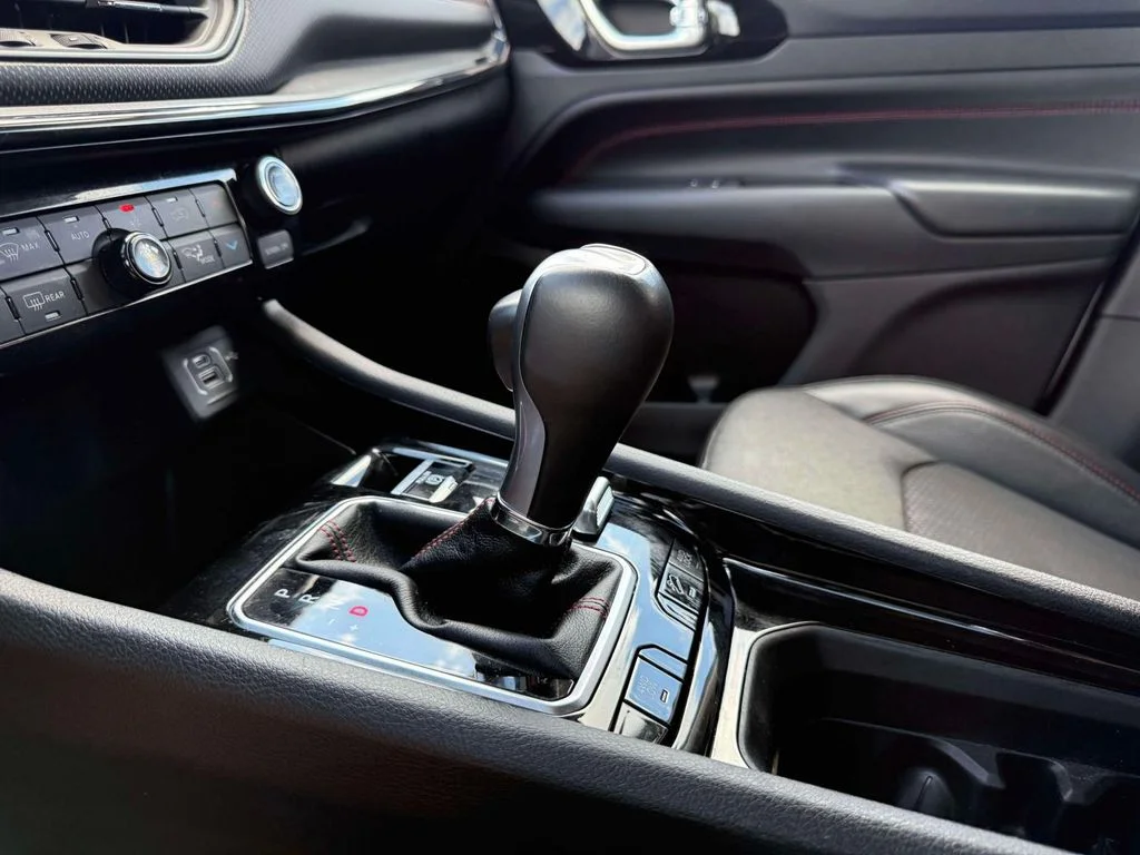 Used 2022 White Jeep Trailhawk image 26