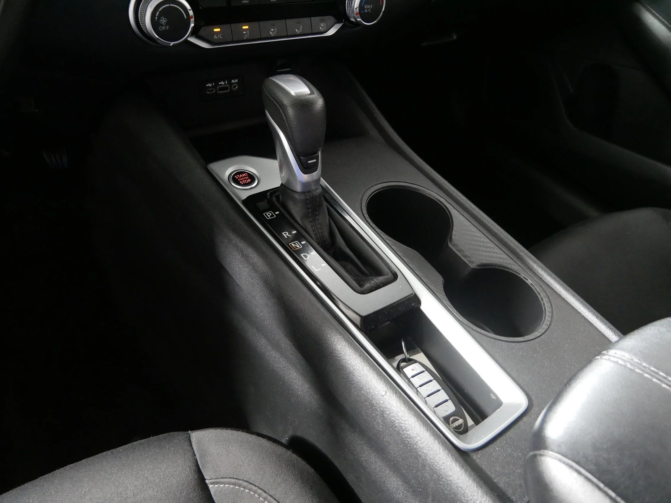Used 2025 Super Black Nissan SV image 24