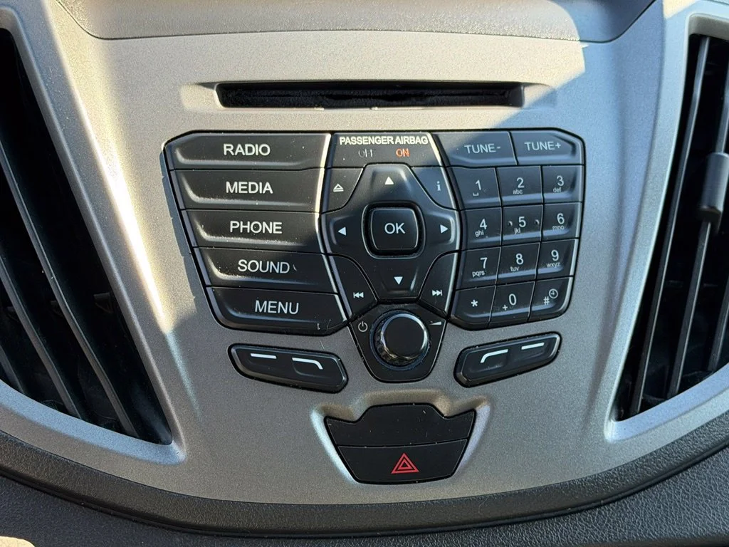 Used 2015 Red Ford Base image 11