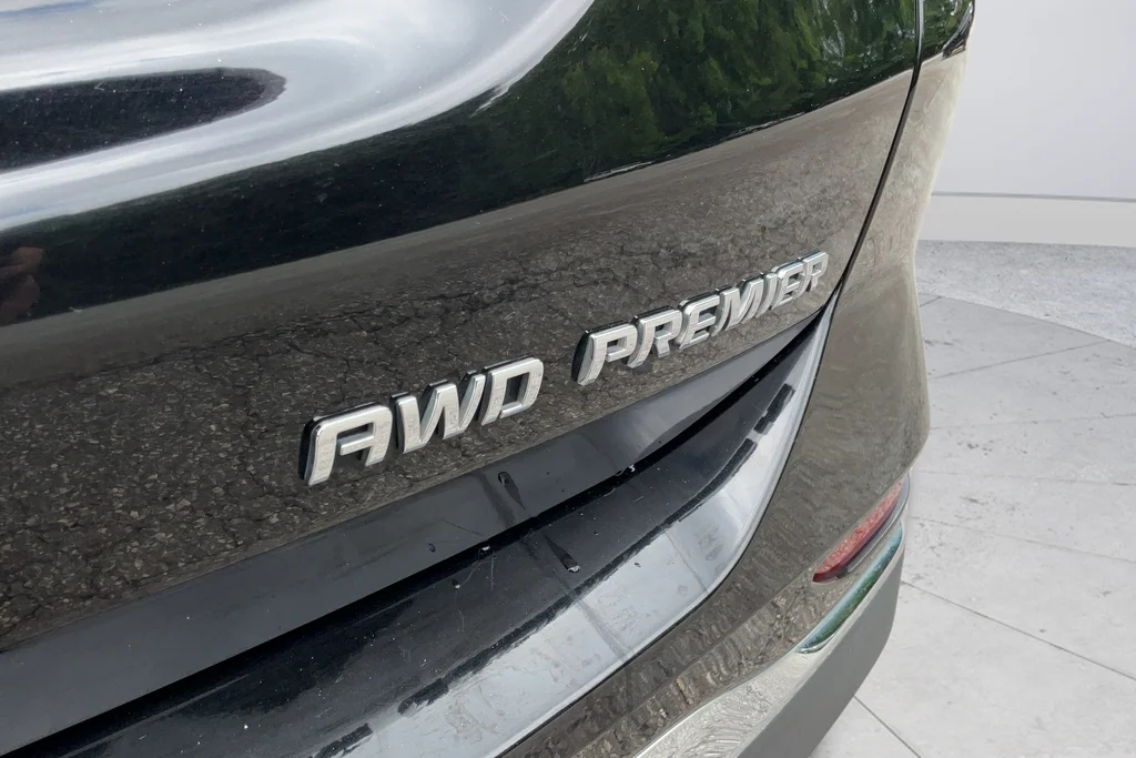 Used 2020 Black Chevrolet Premier image 28