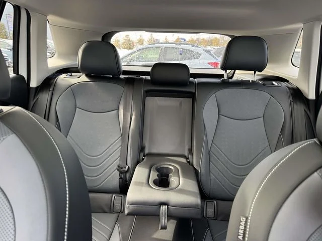 2025 Volkswagen Tiguan SE - Photo 33