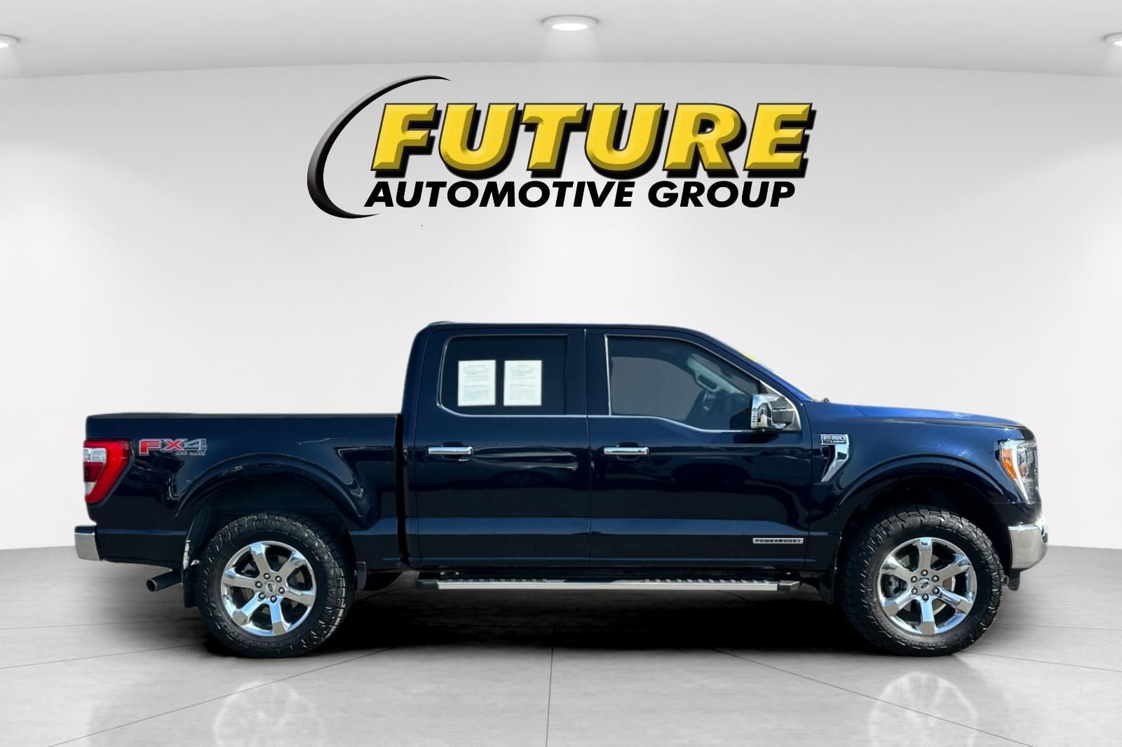 Used 2022 Blue Ford Lariat image 2