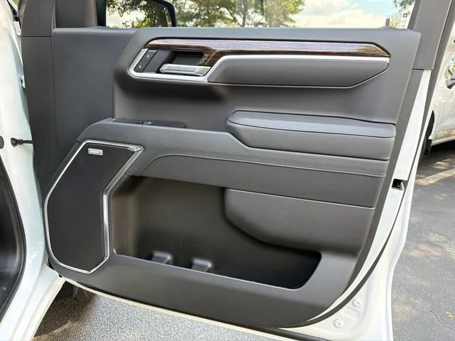 Used 2026 Summit White GMC Elevation image 14