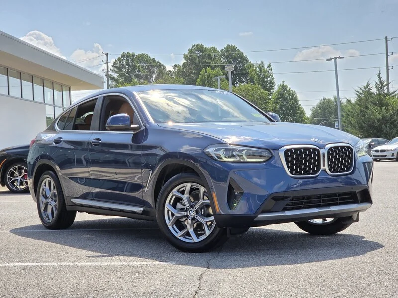 Used 2025 Blue Metallic BMW XDRIVE30I SPORTS ACTIVITY COUPE image 28