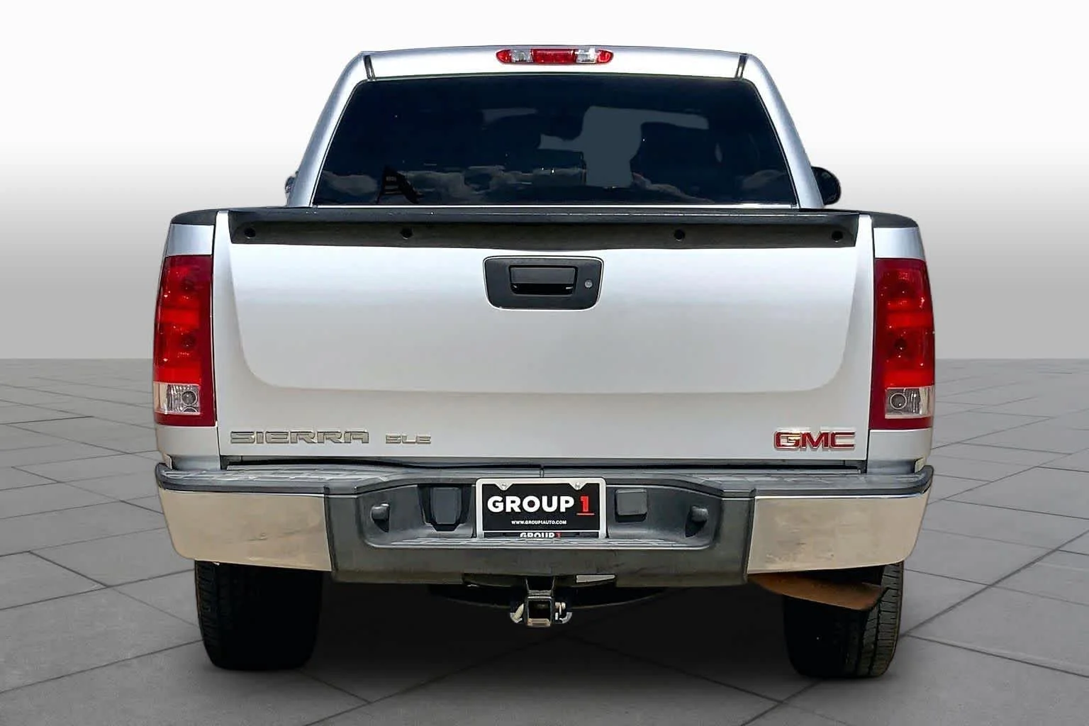 Used 2012 Quicksilver Metallic GMC SLE image 4