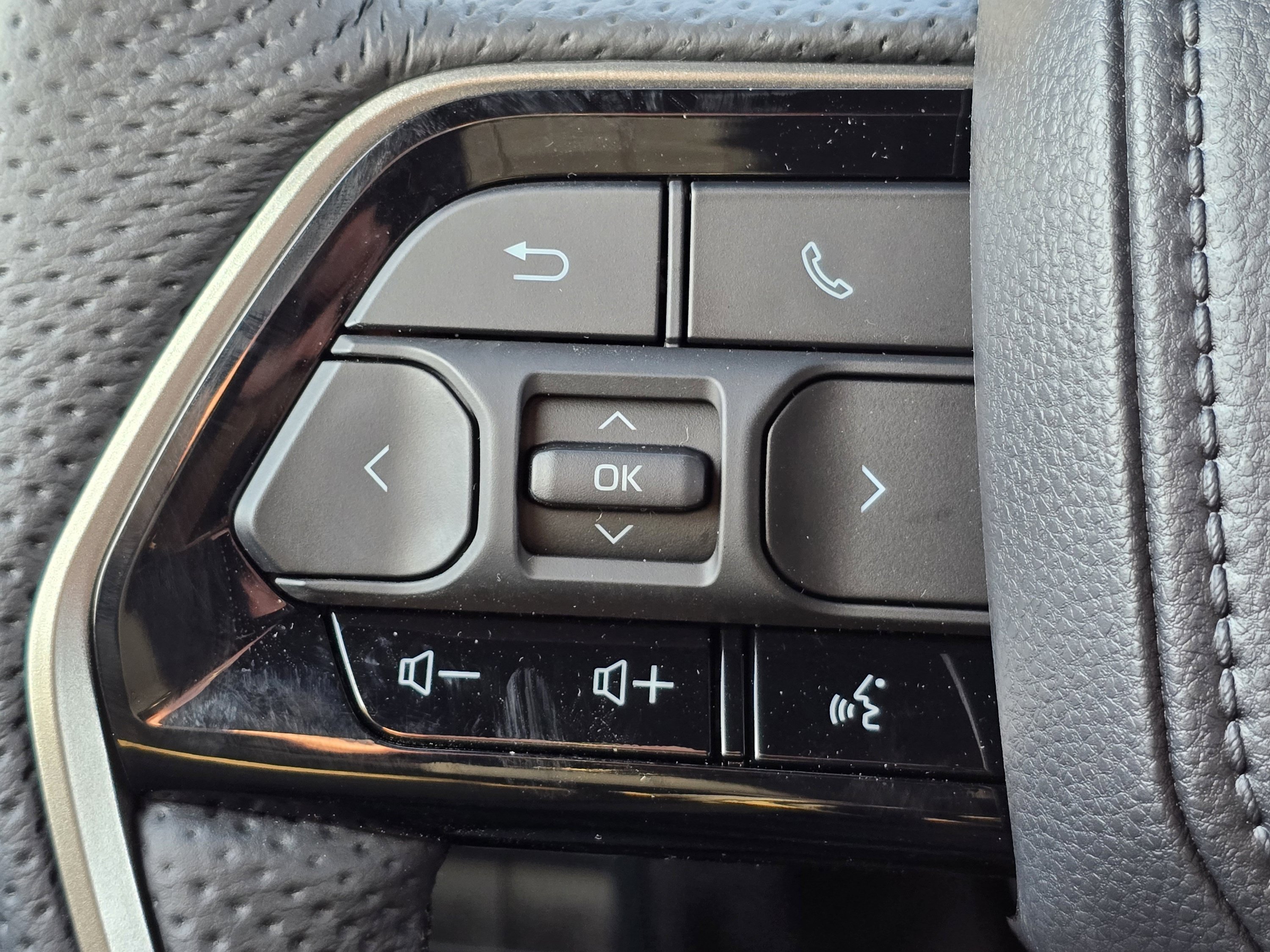 2026 Toyota Tundra Platinum - Photo 17