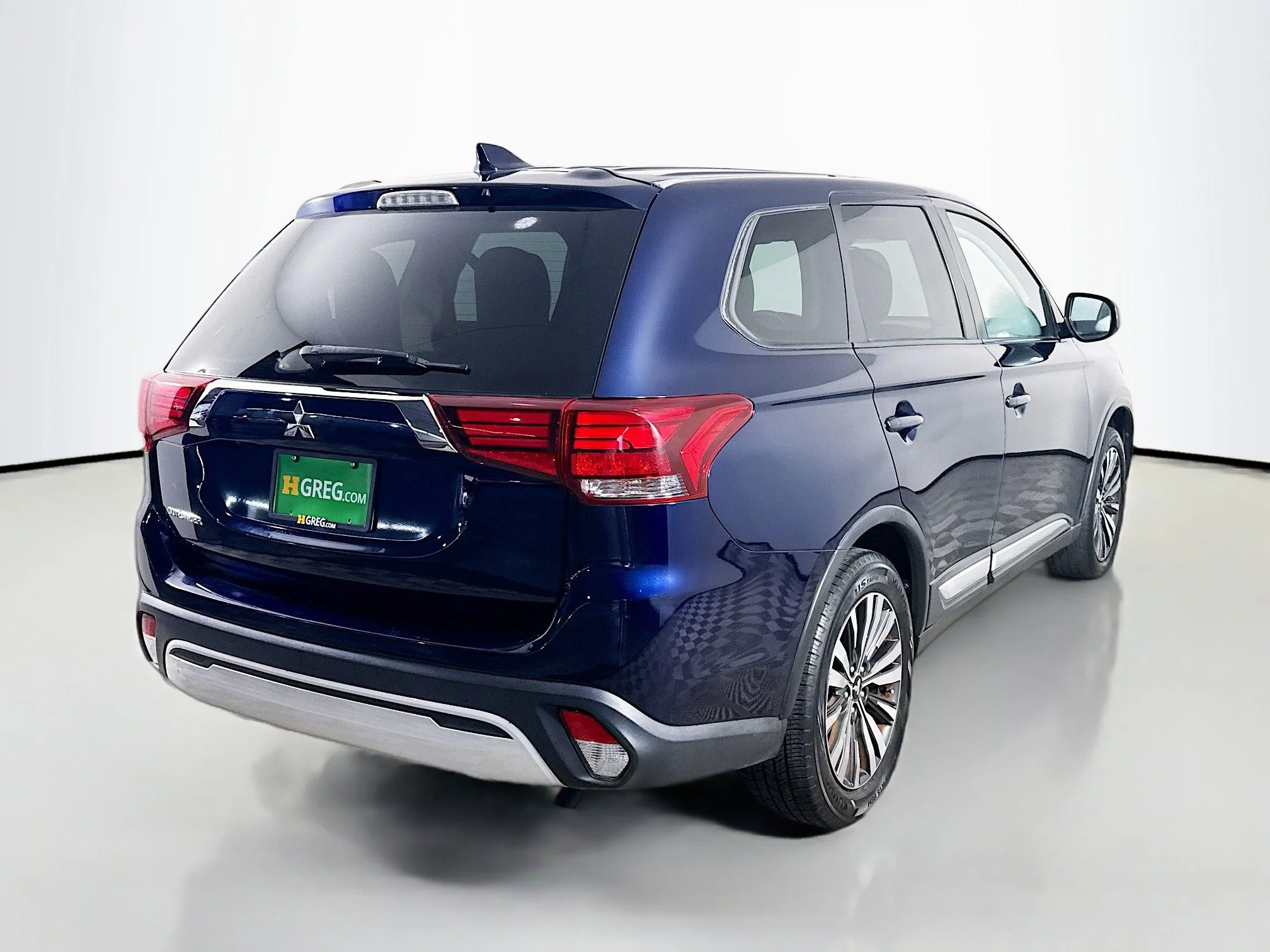 Used 2020 Cosmic Blue Metallic Mitsubishi ES image 7