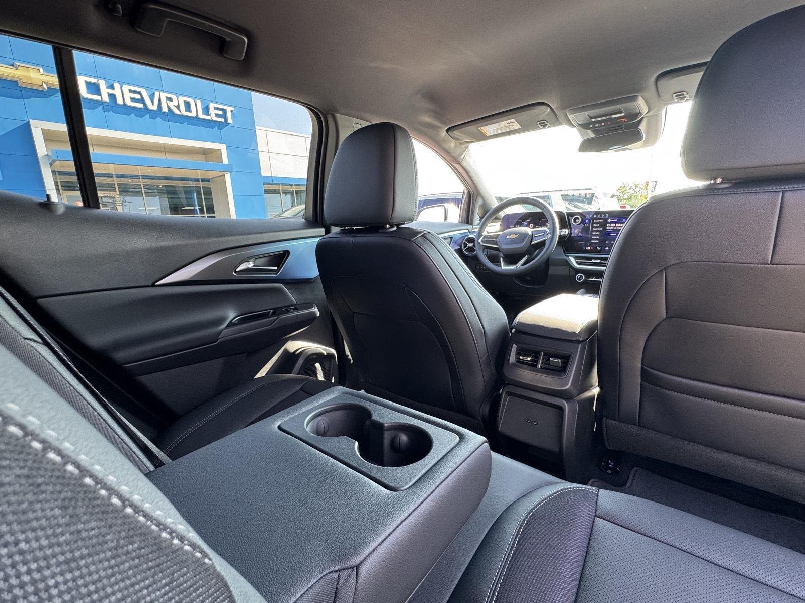 2026 Chevrolet Equinox EV 2LT - Photo 37