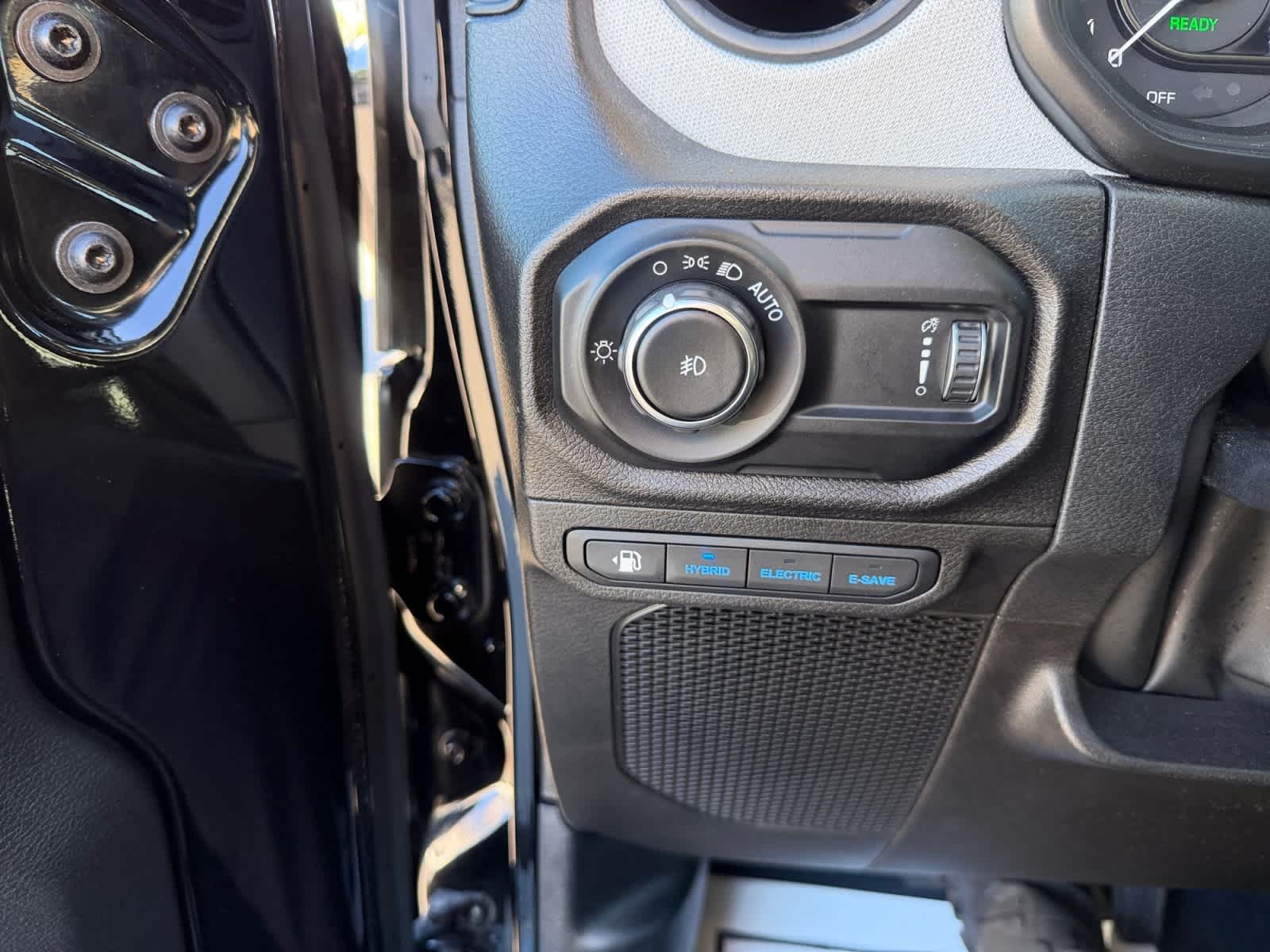 Used 2024 Black Clearcoat Jeep Sport S image 28