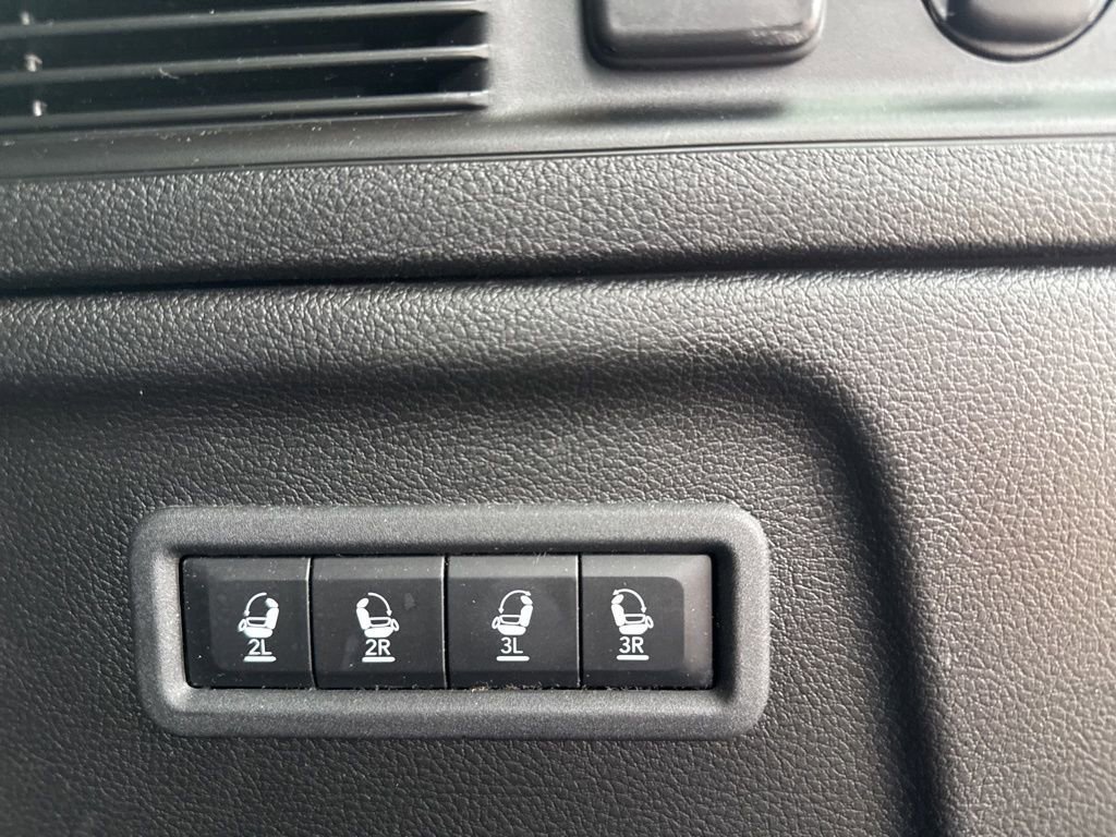 2024 Jeep Wagoneer L Series III - Photo 14