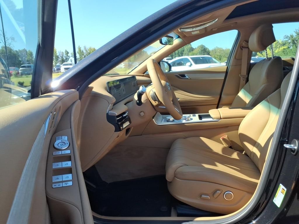 New 2027 Black Genesis 2.5T Advanced image 13
