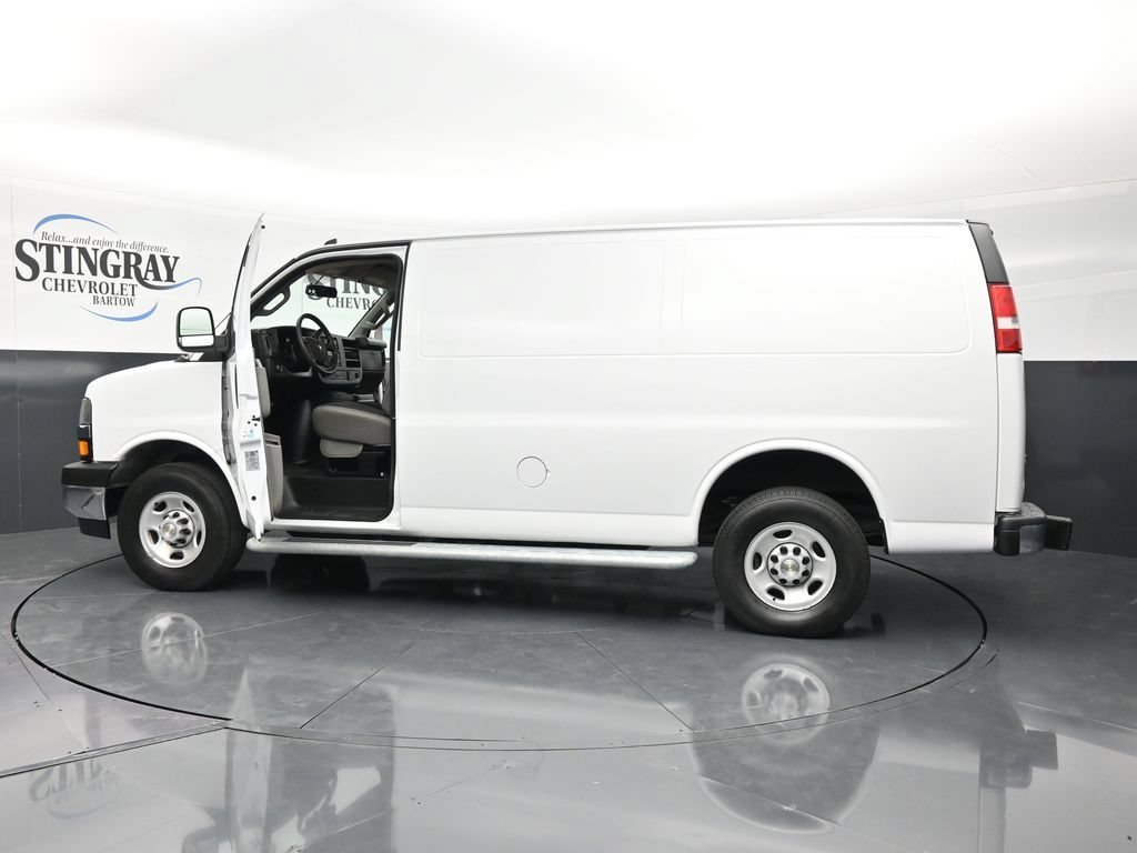Used 2024 Summit White Chevrolet WT image 40