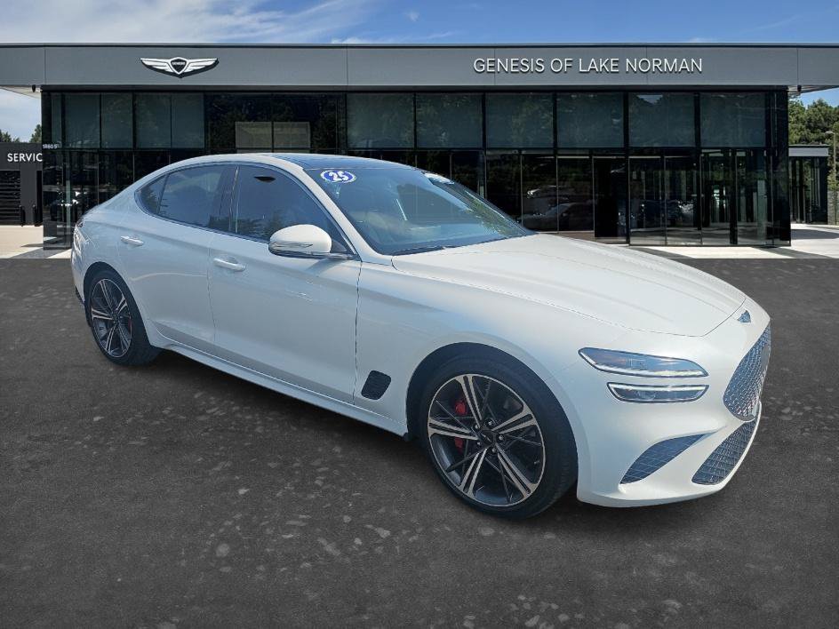 Used 2025 Uyuni White Genesis 2.5T SPORT PRESTIGE image 3