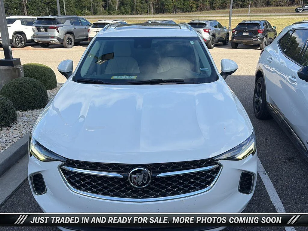 Used 2022 SUMMIT WHITE Buick Avenir image 1