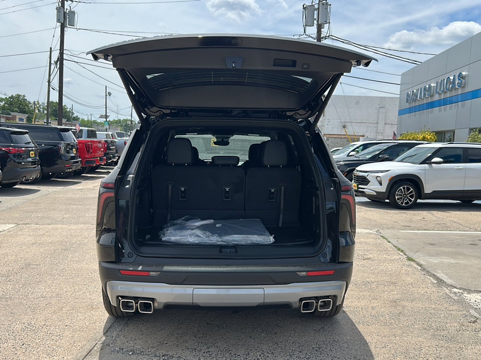 2026 Chevrolet Traverse LT - Photo 11