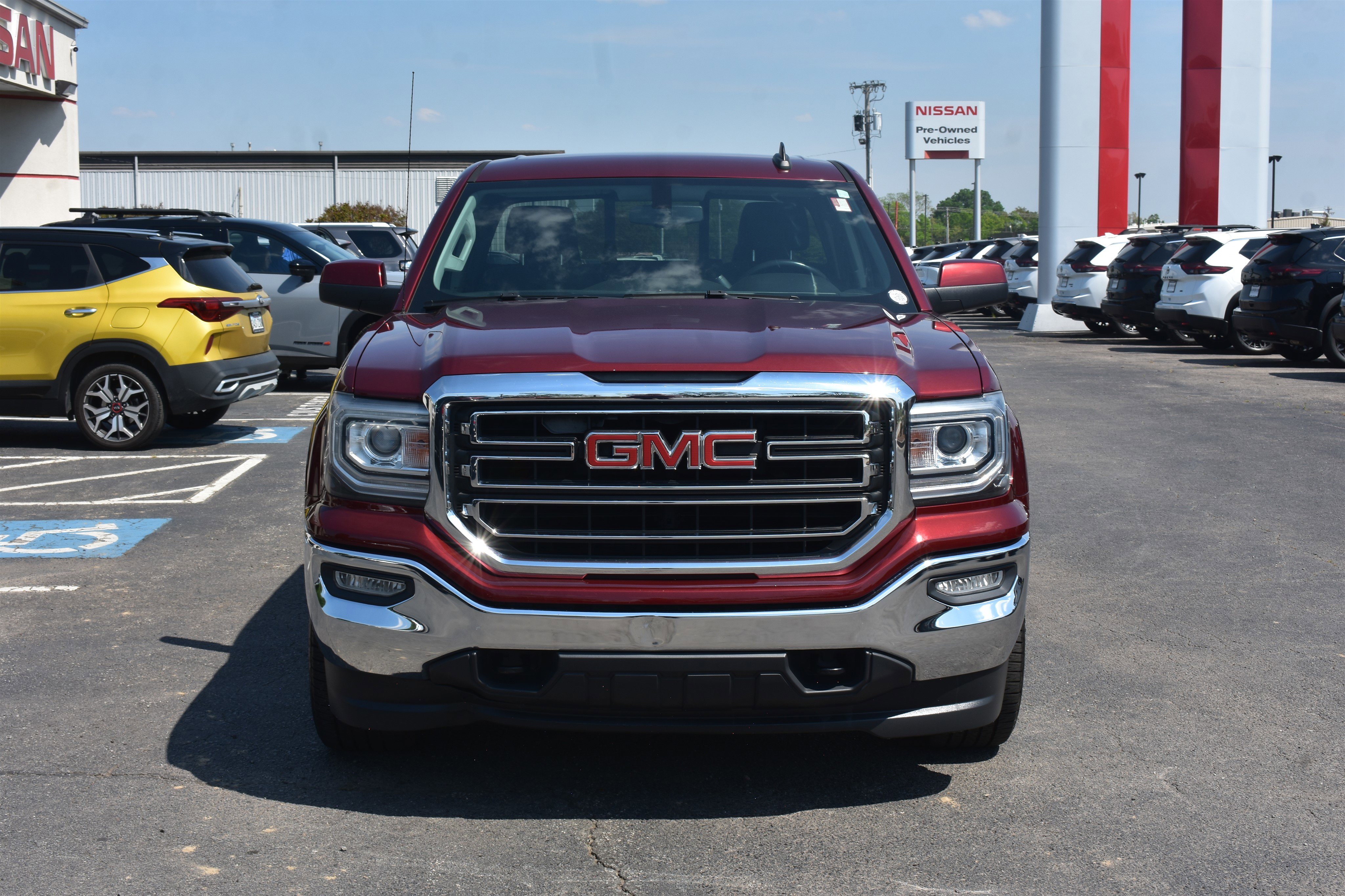 Used 2017 GMC Sierra 1500 SLE with VIN 1GTV2MEC3HZ123955 for sale in Little Rock