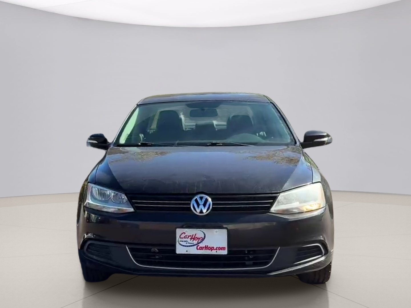 Used 2014 Black Volkswagen SE image 2