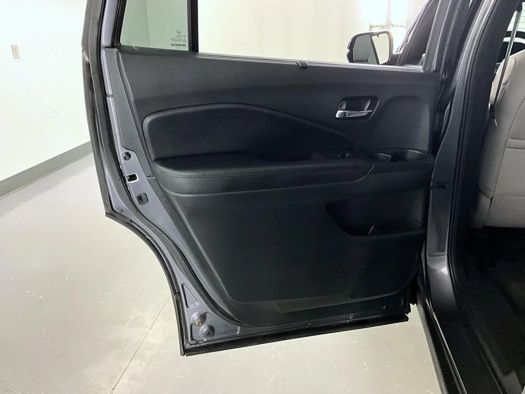 Certified Used 2021 Gray Honda Elite image 20