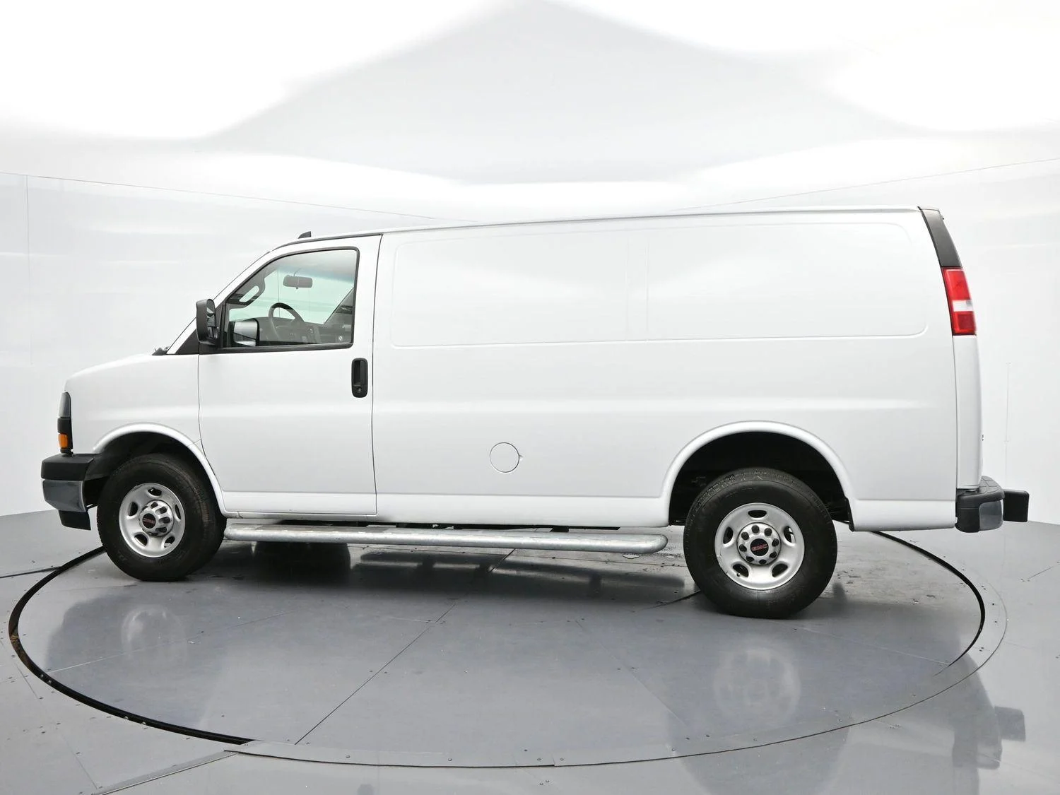 Used 2024 Summit White GMC Work Van image 5