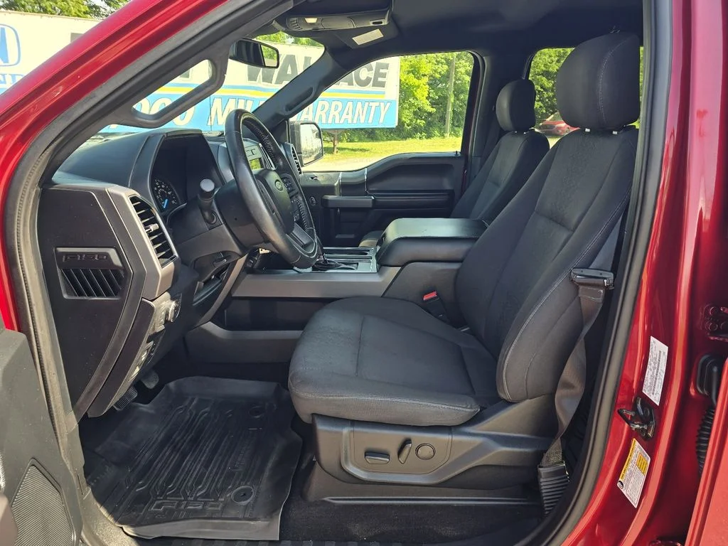 Used 2019 Ruby Red Metallic Tinted Clearcoat Ford XLT image 15