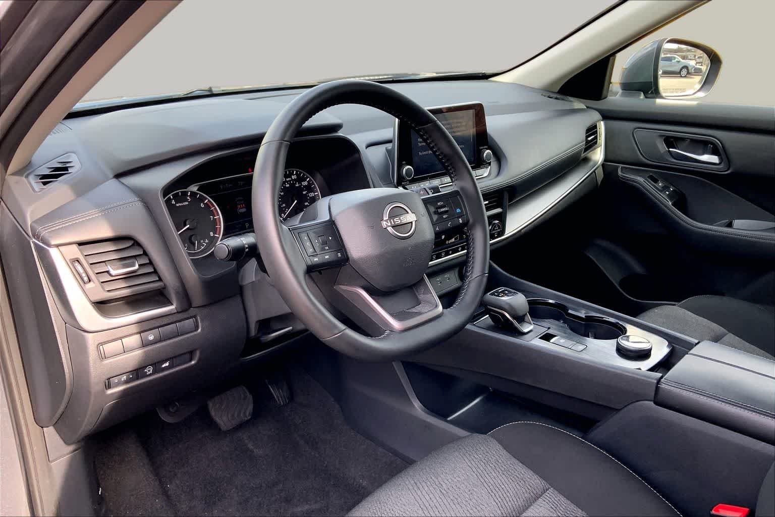 Used 2025 Gun Metallic Nissan SV image 17