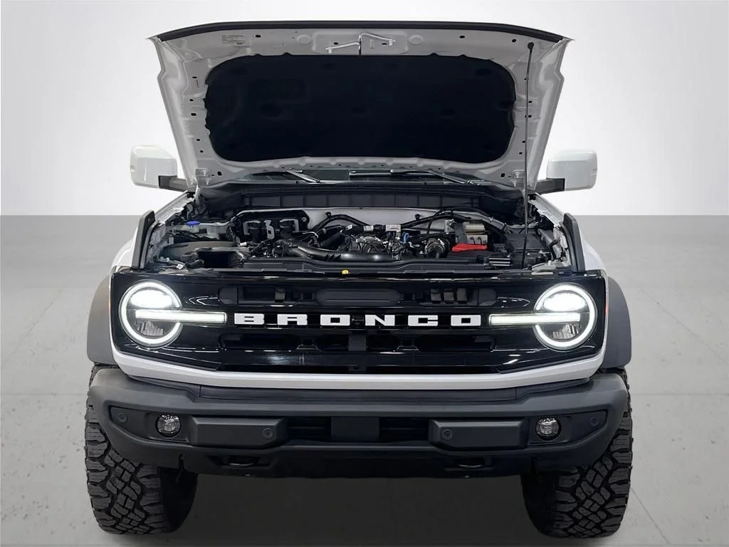 Used 2022 White Ford Outer Banks image 5