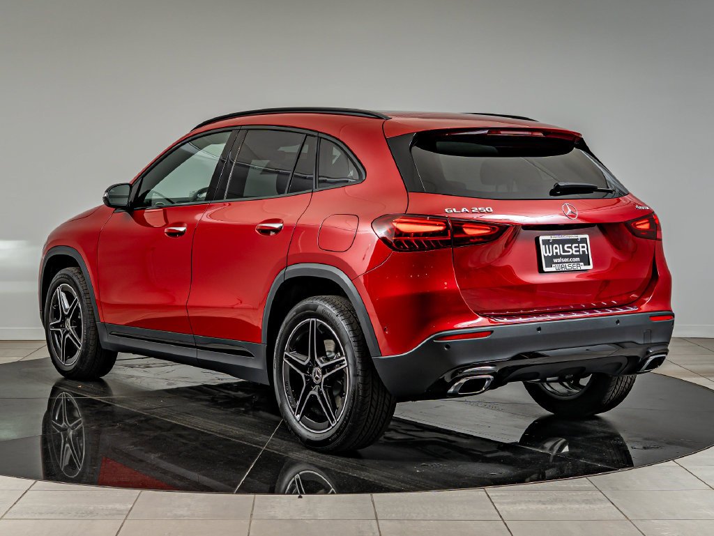 New 2026 MANUFAKTUR Patagonia Red Metallic Mercedes-Benz GLA 250 image 7