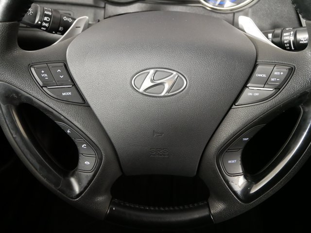 Used 2012 Midnight Black Hyundai SE image 19