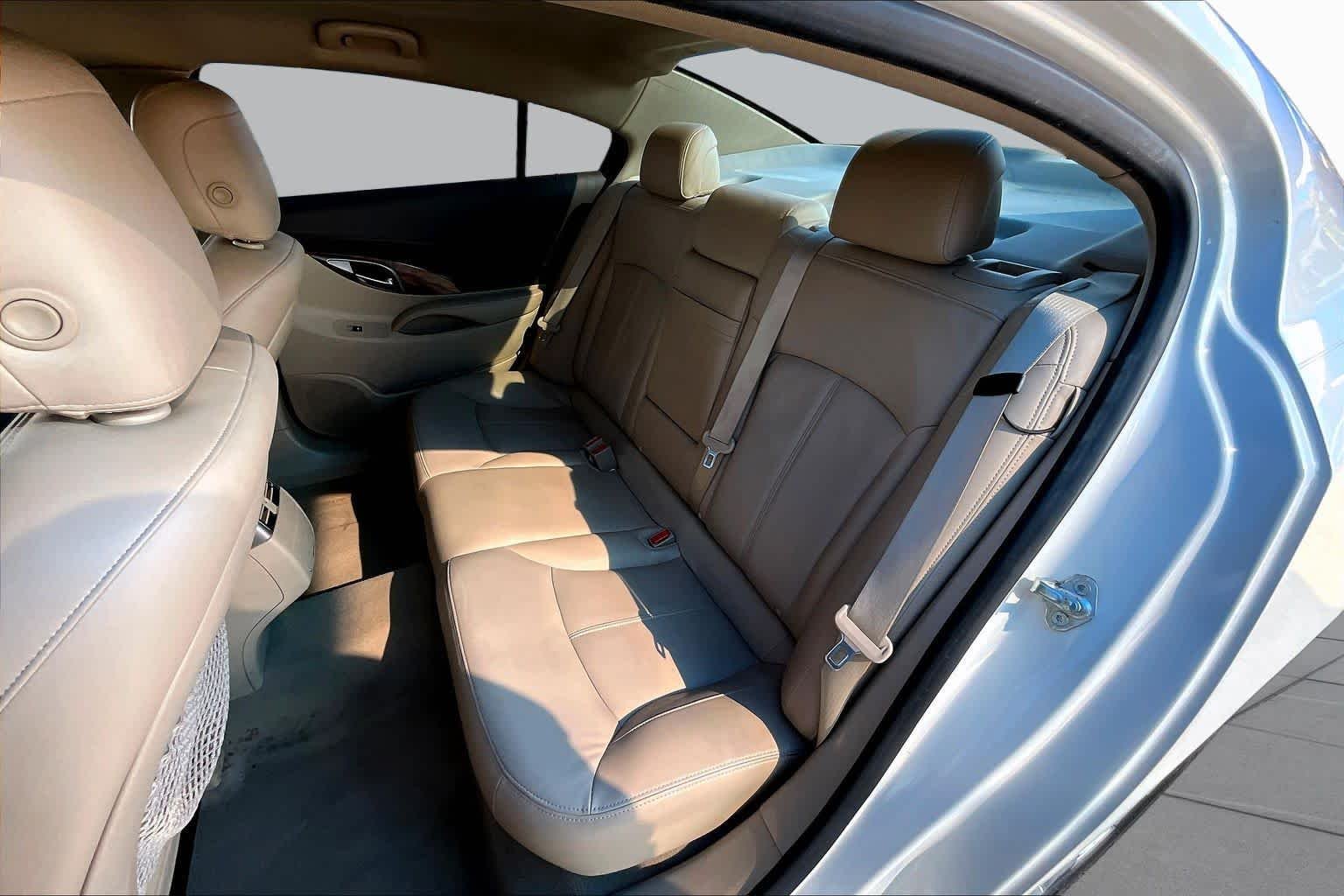 Used 2013 White Diamond Tricoat Buick Leather image 20