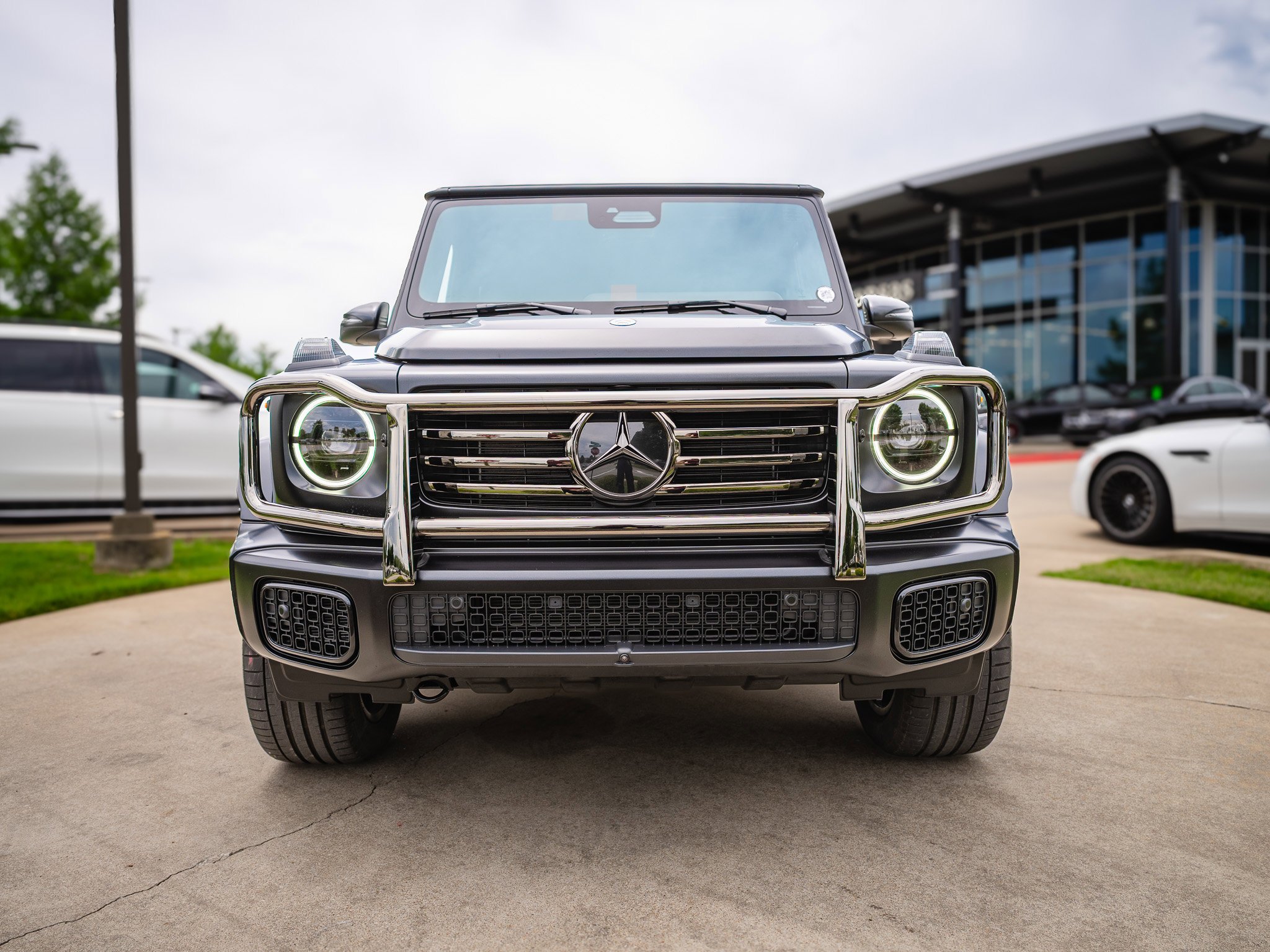 Certified Used 2026 MANUFAKTUR Night Black Magno Mercedes-Benz G 550 image 7