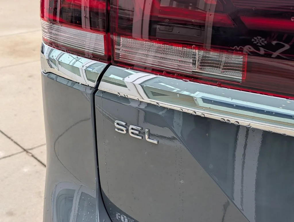 2026 Volkswagen Atlas SEL Premium R-Line - Photo 6